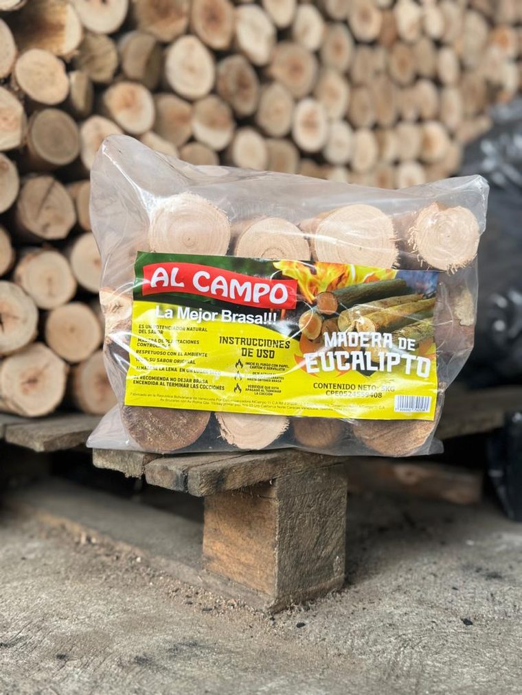 Paquete de leña de madera de eucalipto Al Campo